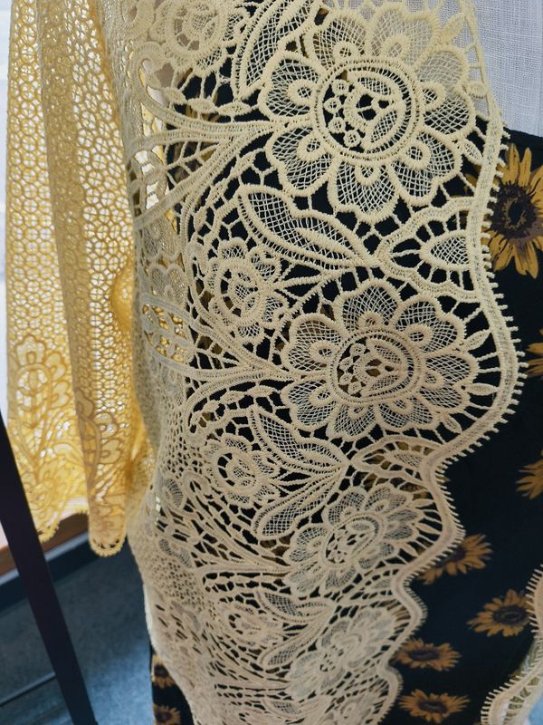 XL Alfred Dunner yellow lace sheer coverup jacket