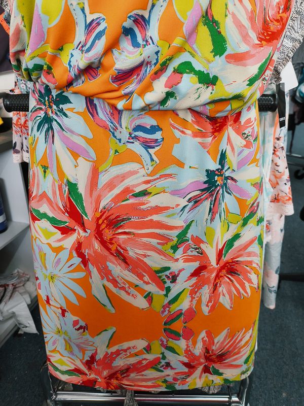 22W 3x Tiana B tropical floral empire waist shift dress
