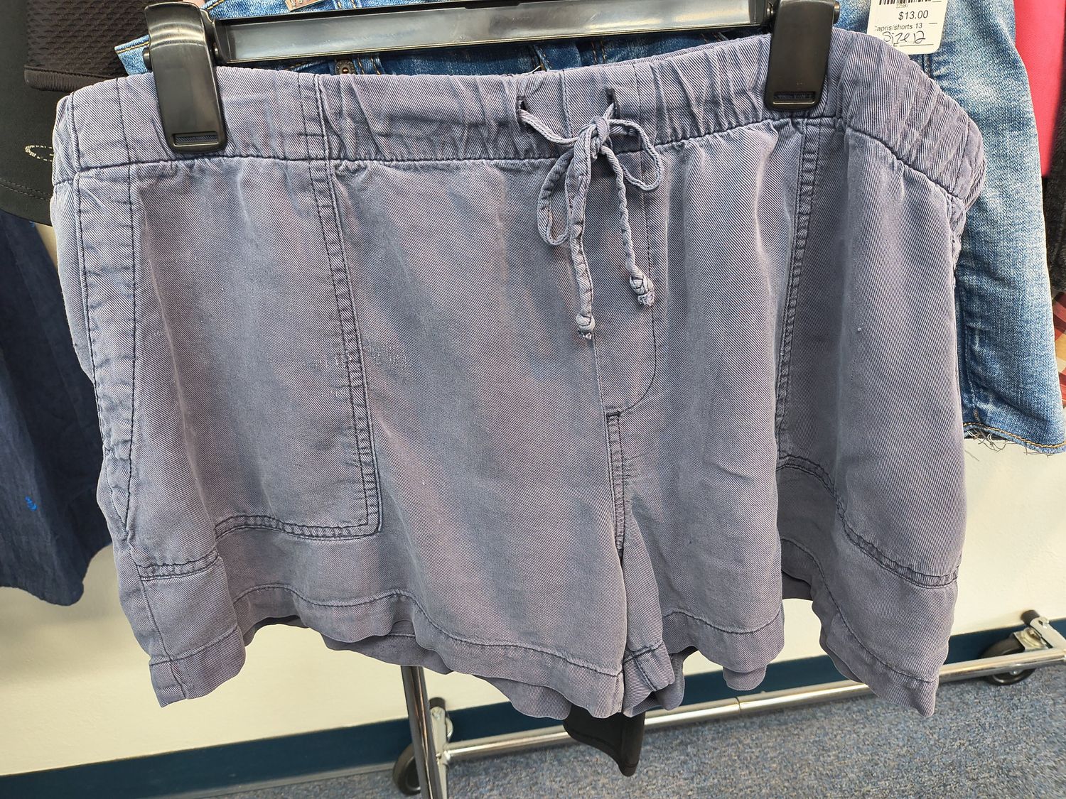XL Gap blue lightweight twill short shorts