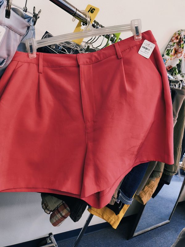 Size 14 Edited by Remi Bader pink dressy shorts