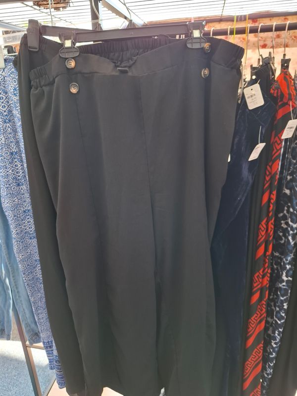 22/24 3x Bloomchic black wide leg sailor pants