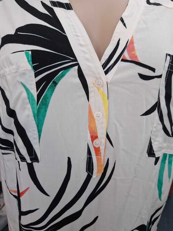 5x Torrid Harper NWT tropical floral print top