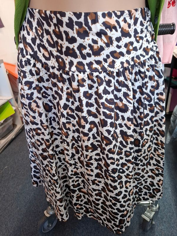 3x Emery Rose NWT leopard print skater skirt stretchy
