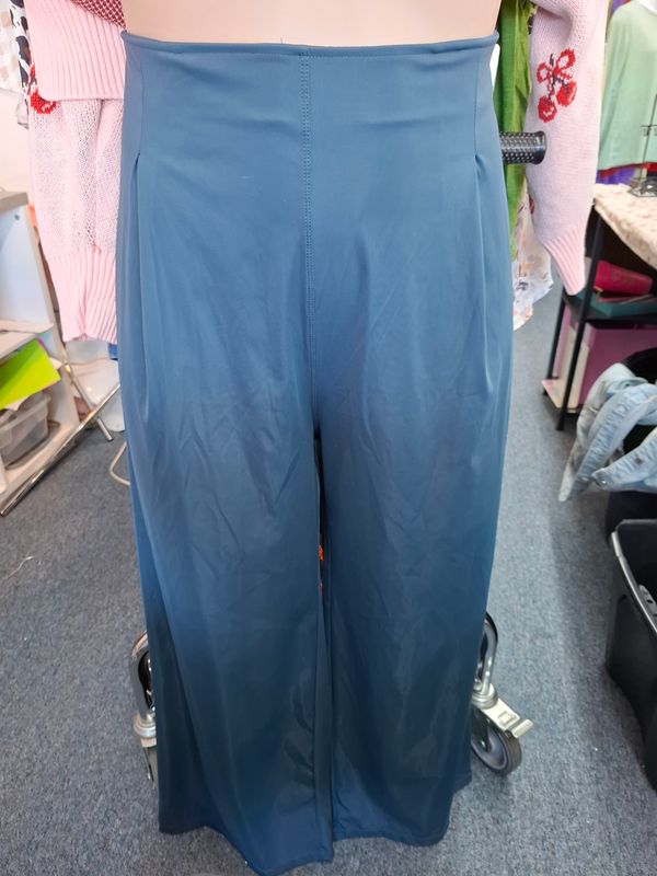 3x Mono B blue flare wide leg athletic pants