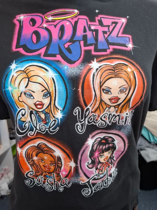 XXL Bratz black graphic tee