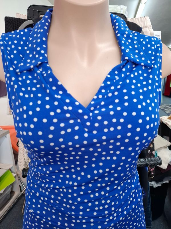 1x Leota blue polka dot empire waist stretch dress