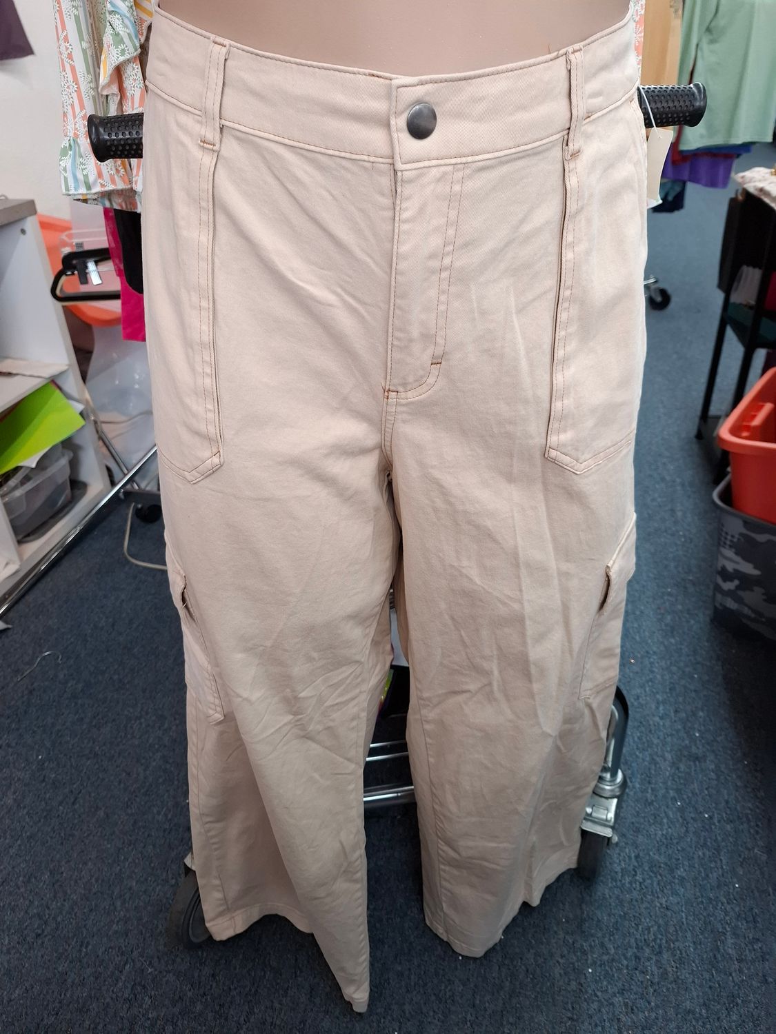 XL Wild Fable khaki denim cargo pants 14