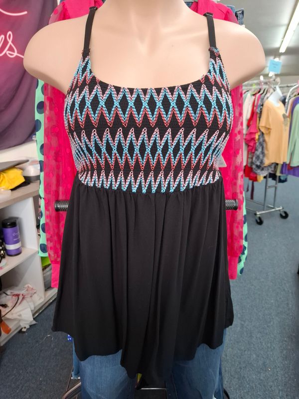 1x Torrid black tunic tank top with smocked top