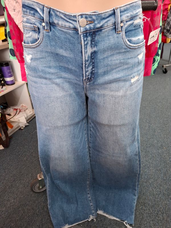 Size 15 Risen wide leg jeans distressed trendy