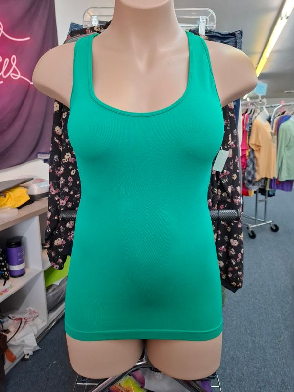 1x/2x Zenana NWT green seamless stretch tank top