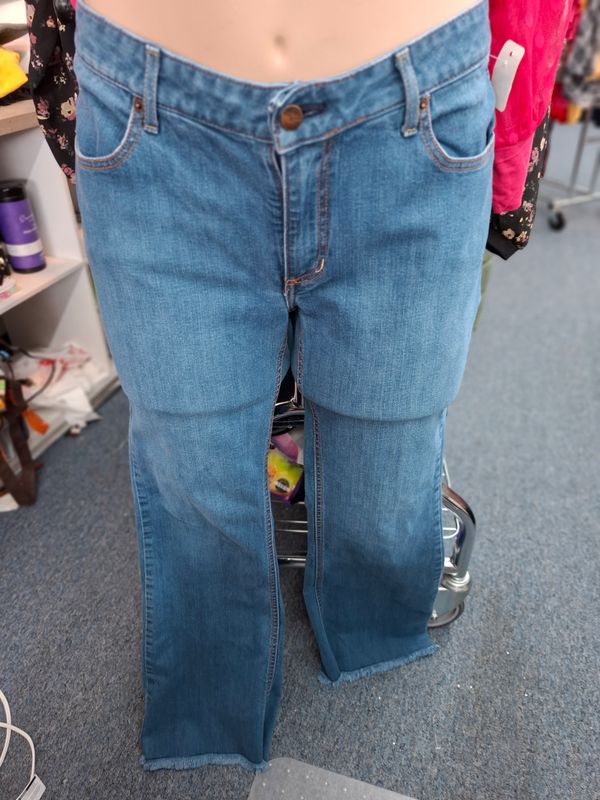 14 Lola denim jeans bootcut exposed hem ankle