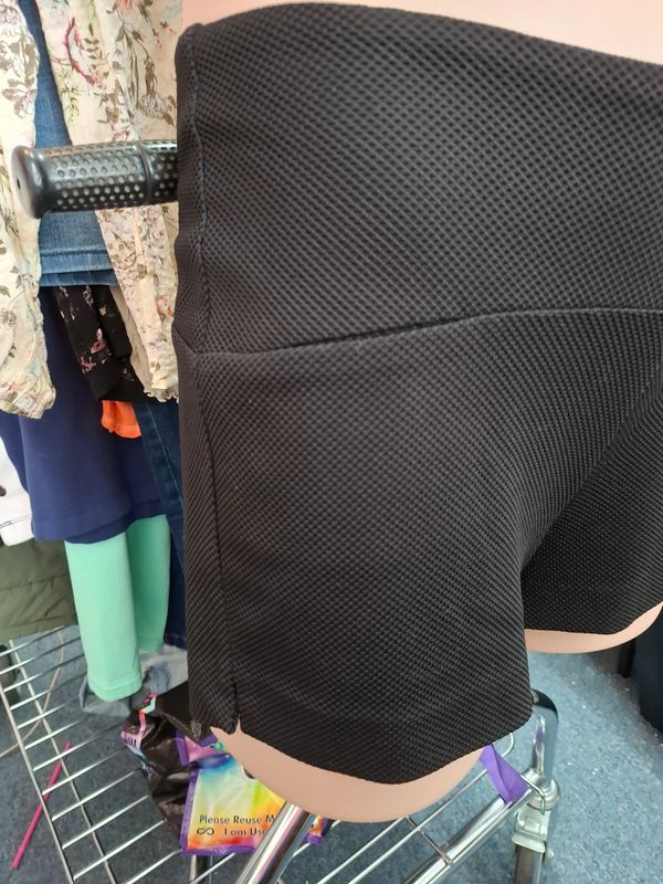 16 Torrid black textured dressy short shorts