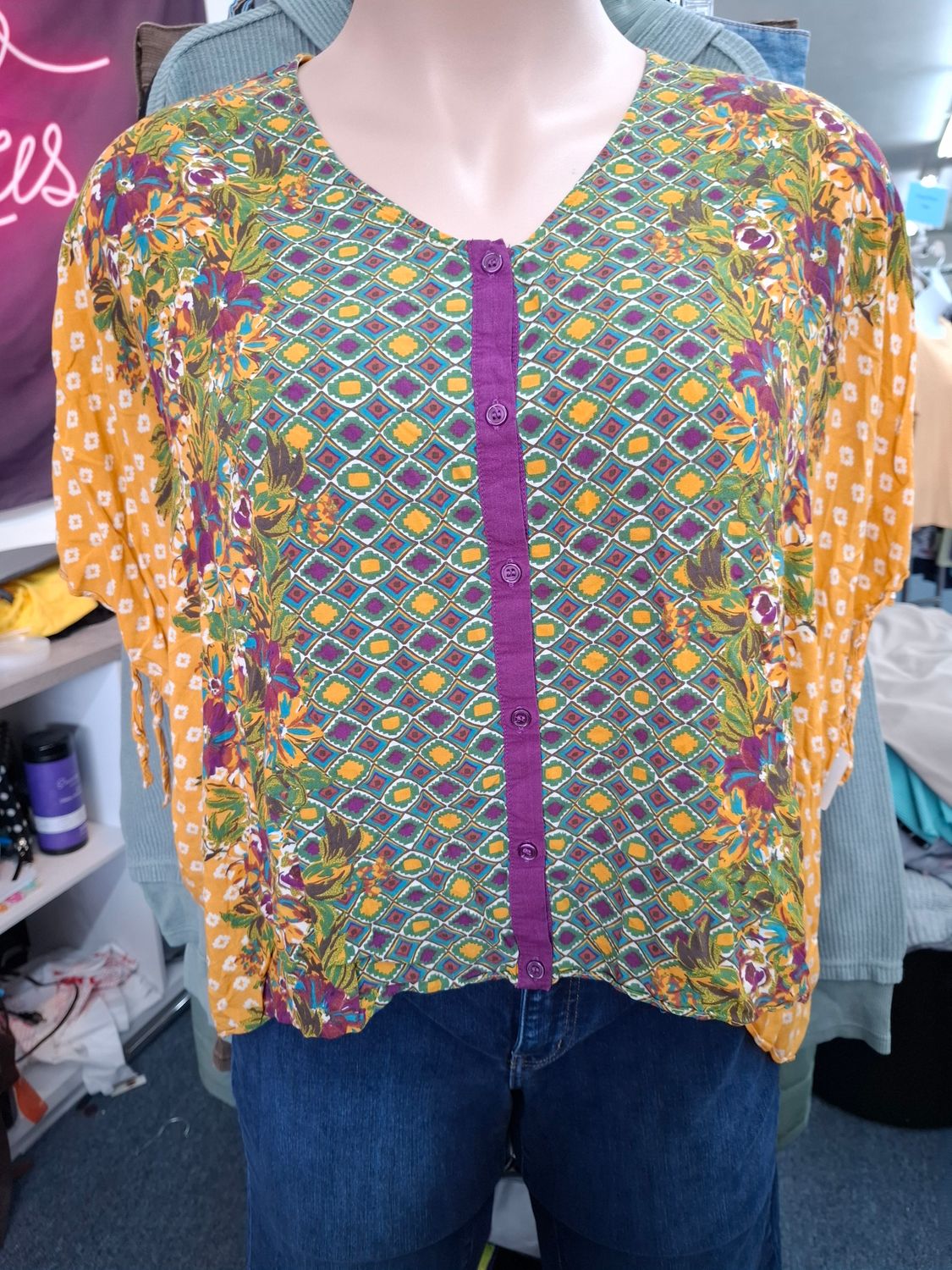 One Size oversized lightweight loose floral top 1x 2x