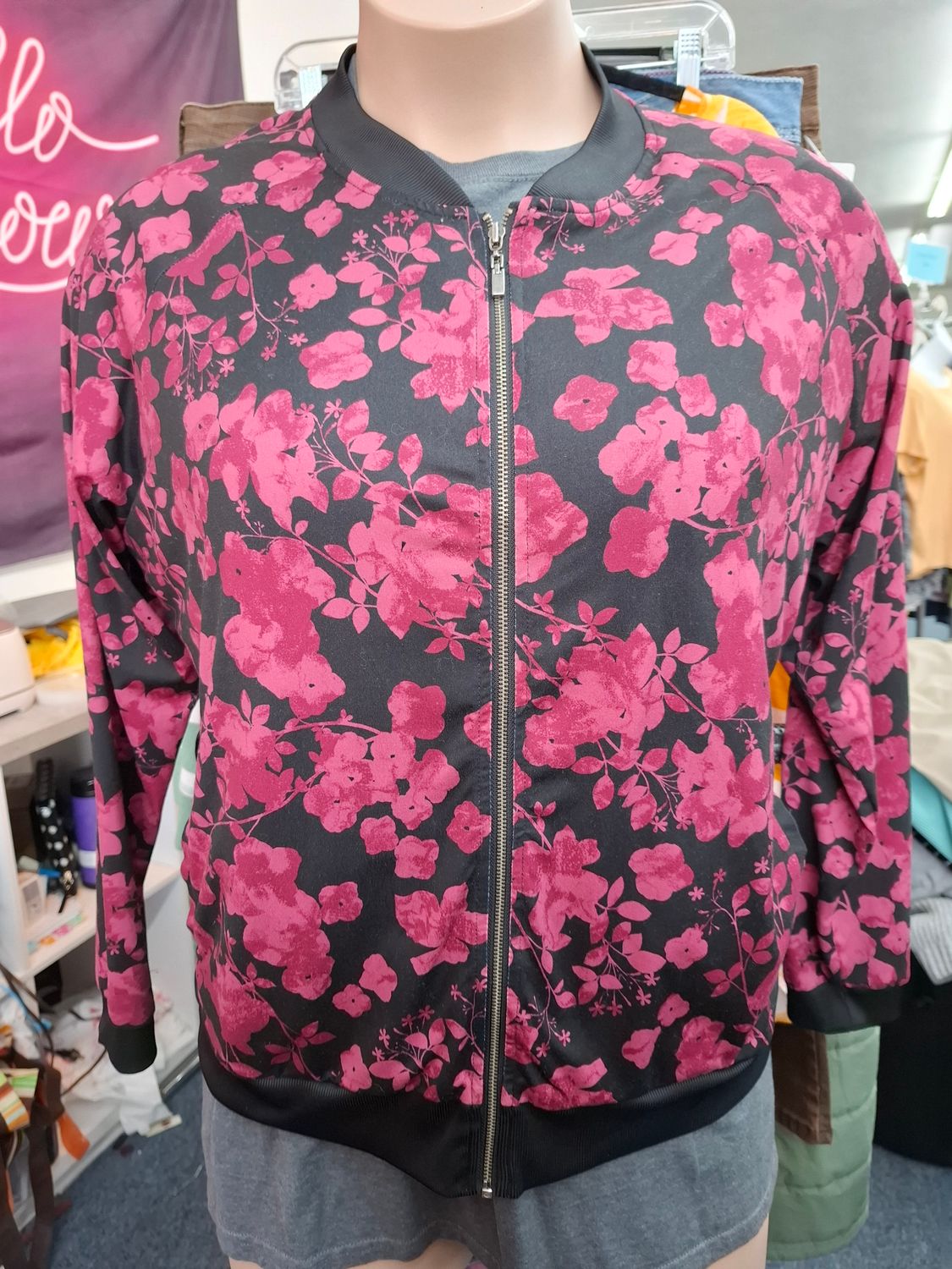 2x Cato floral lightweight zip front jacket