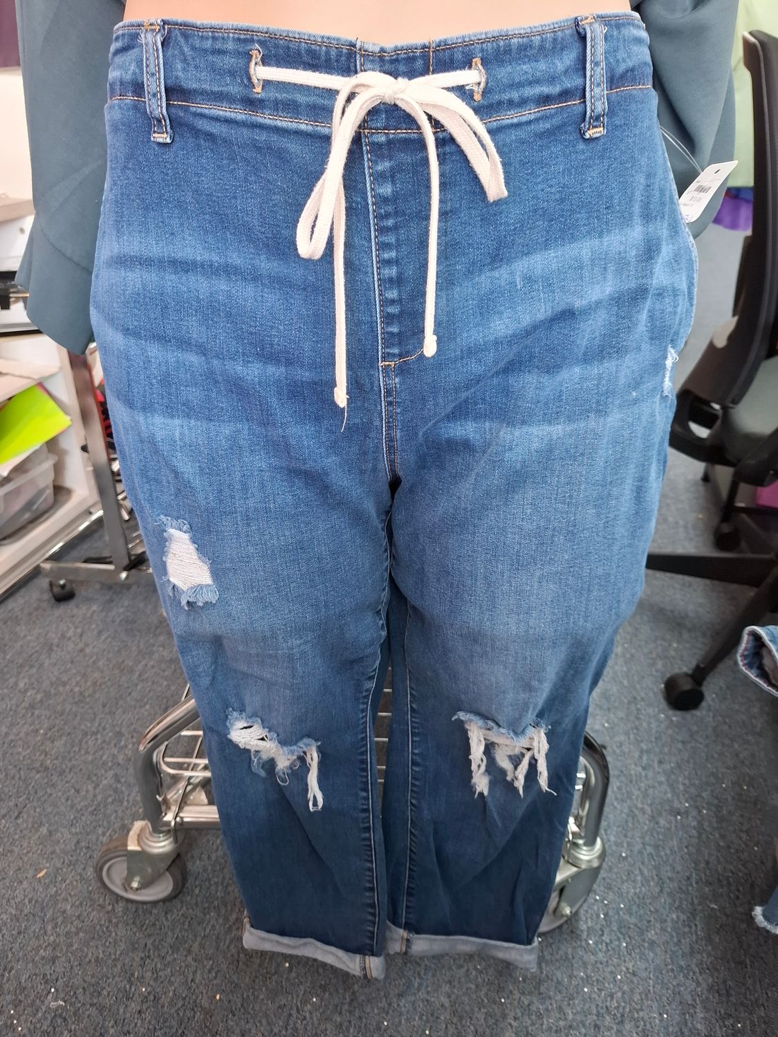 4x Torrid pull on cuffed distressed jeans 26 straight leg