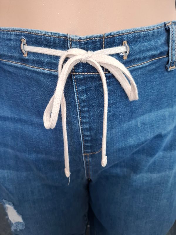 4x Torrid pull on cuffed distressed jeans 26 straight leg