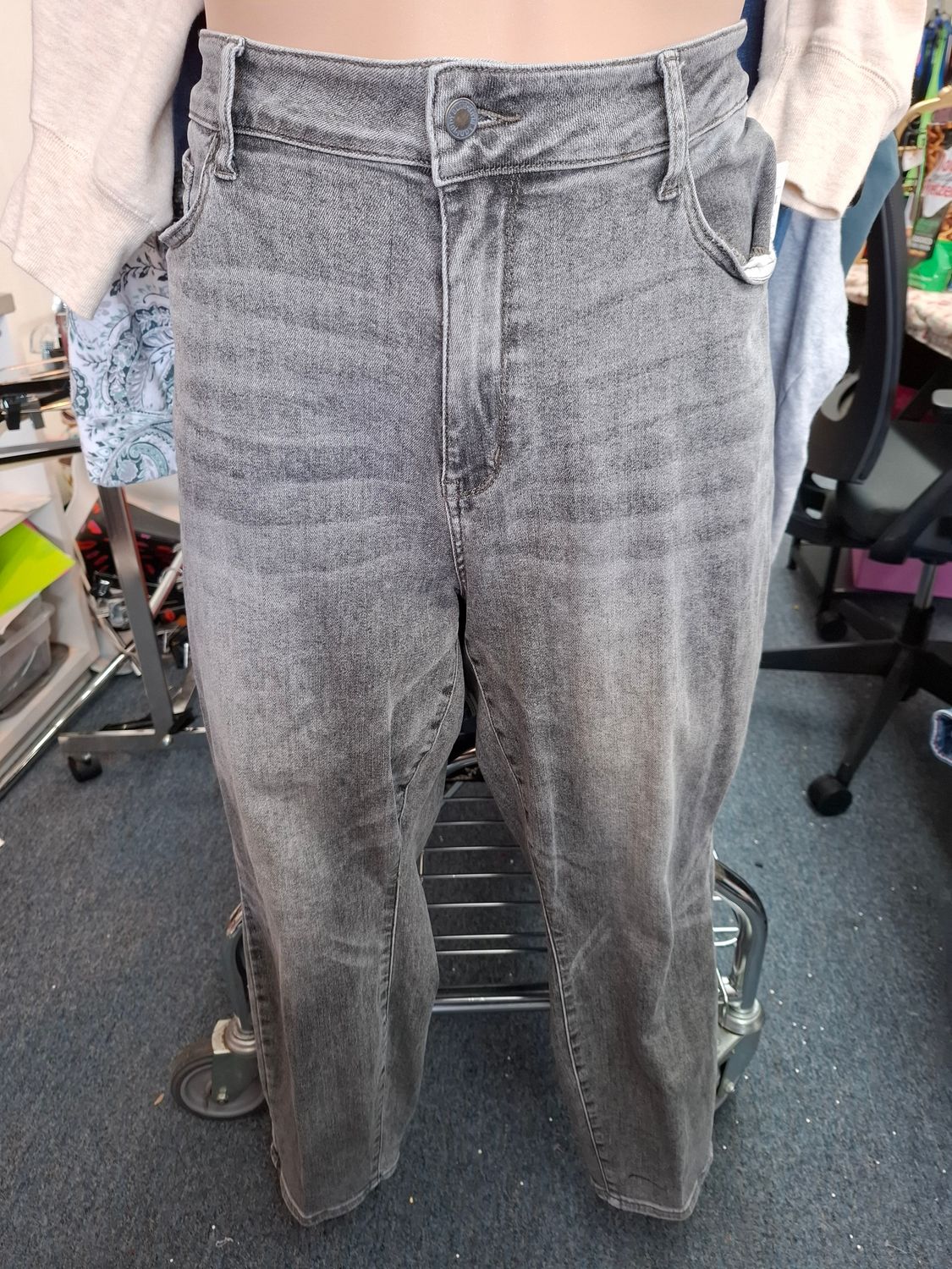 22W Judy Blue gray slim fit denim jeans