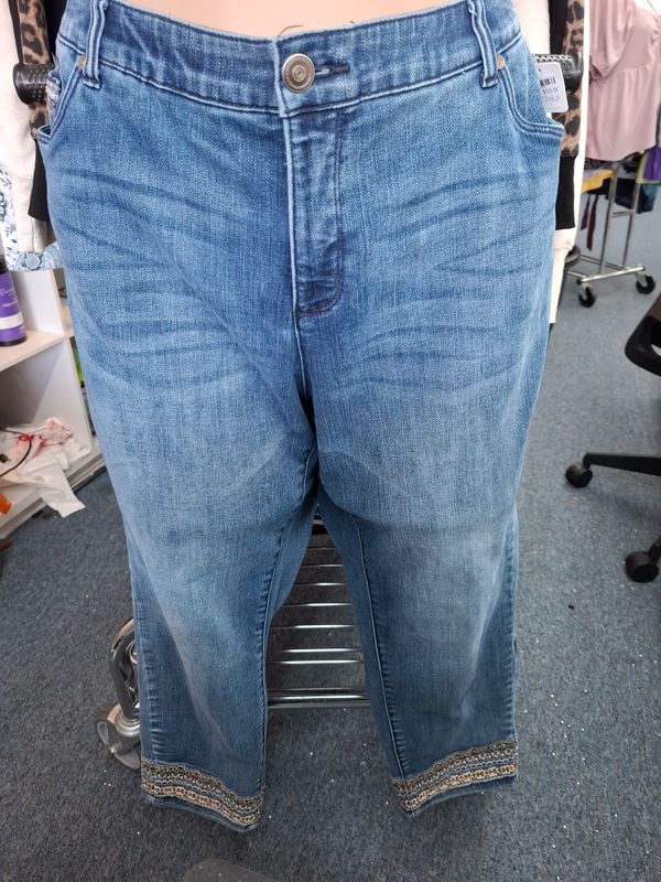 20W Signature slimming by CJ Banks crop denim jeans