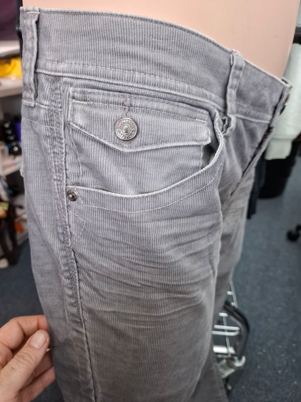 Size 17/16 Union Bay gray corduroy pants low rise retro