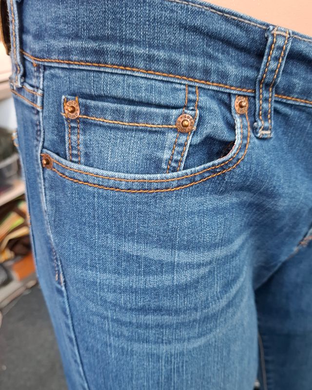 Size 14 Lucky Brand Sweet N Low bootcut jeans