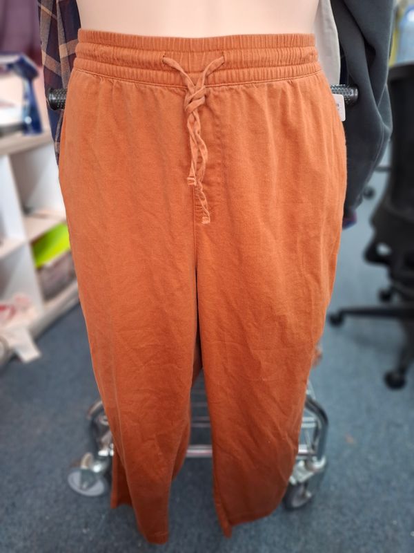 XXL Gap orange pull on tapered leg pants 18/20