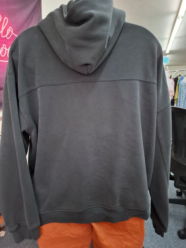 2x Brooklyn Cloth Originals black hoodie sweatshirt cross