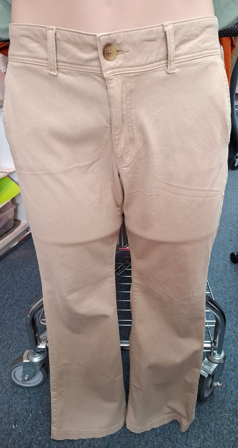 18 American Eagle khaki pants super stretch kick boot