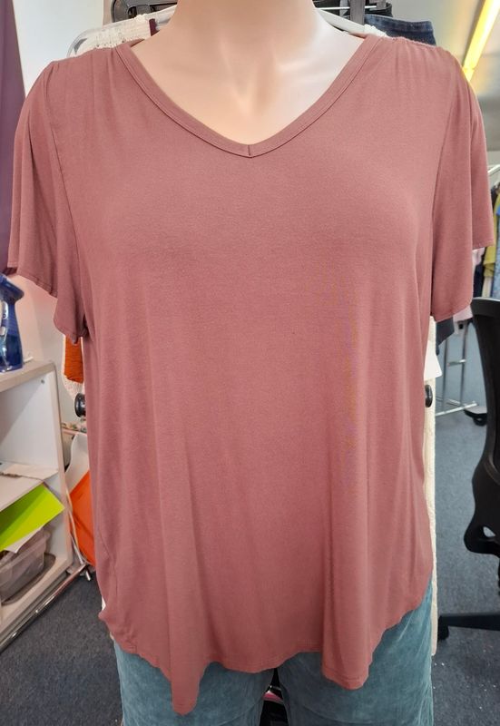 1x 24/7 by Maurices mauve t-shirt top flutter sleeve