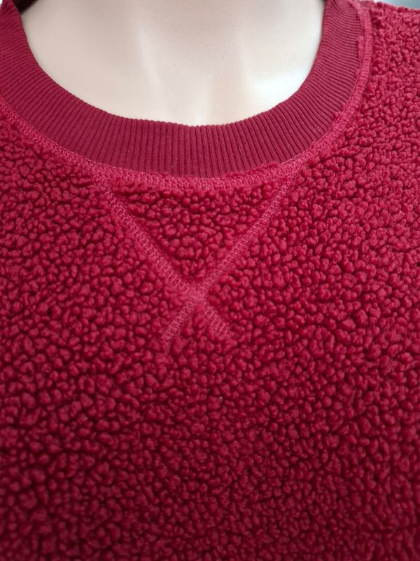 XL American Eagle red sherpa slight crop sweatshirt top