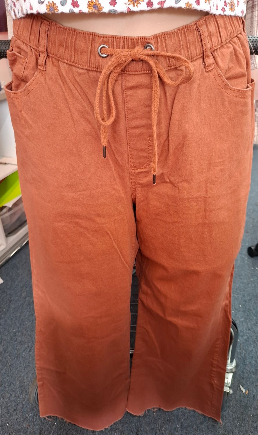 L 12/14 Cato orange flare pants jeans pull on