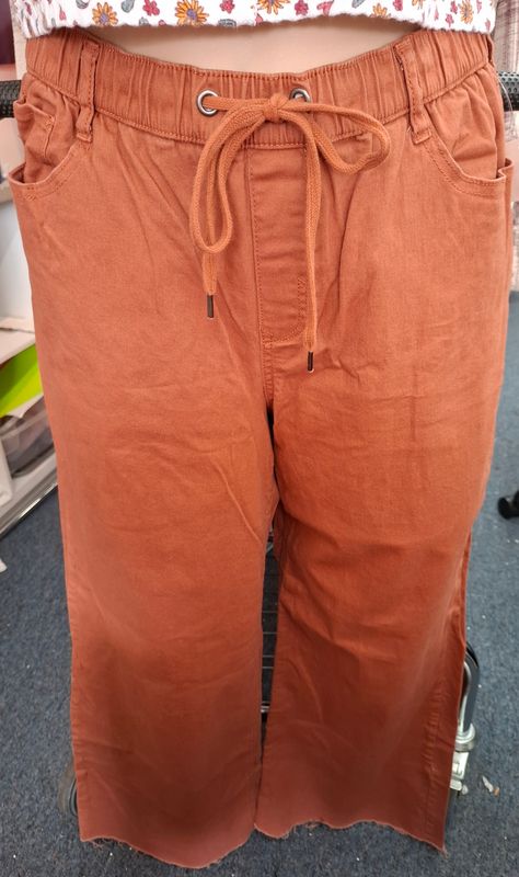 L 12/14 Cato orange flare pants jeans pull on