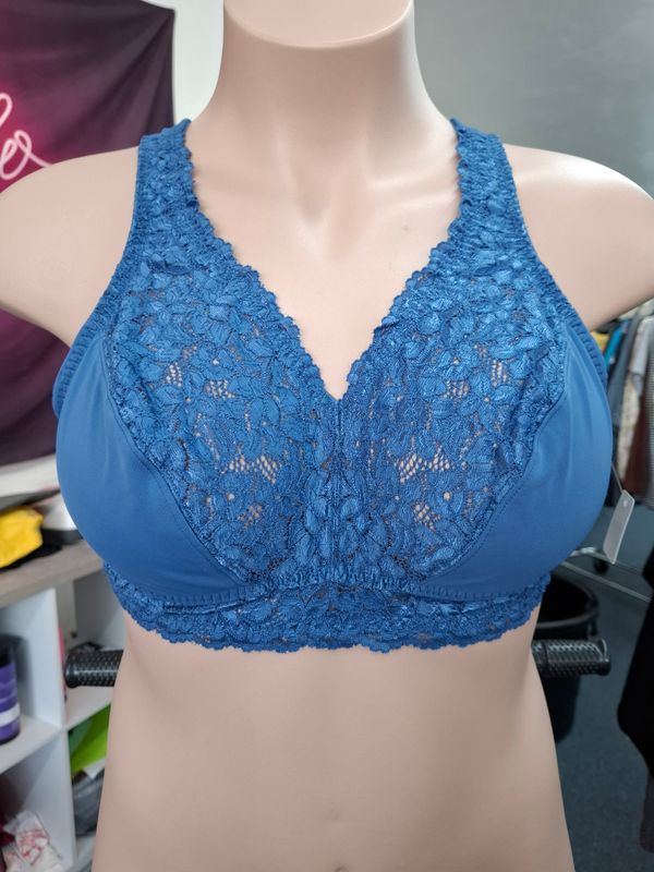 1x Breezies blue wireless lace unlined bra