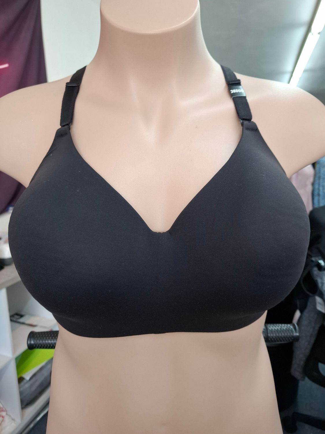 38DDD Torrid NWT wireless lightly lined black bra