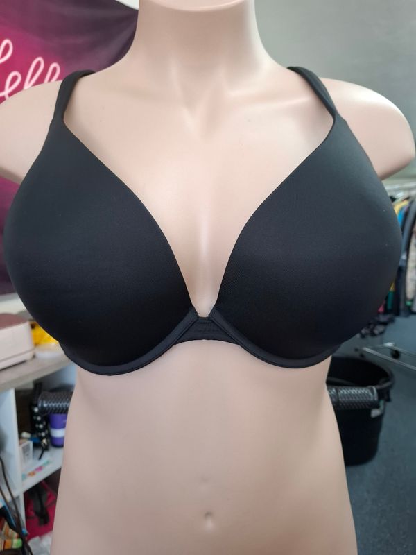 40G Cacique black smooth boost plunge bra