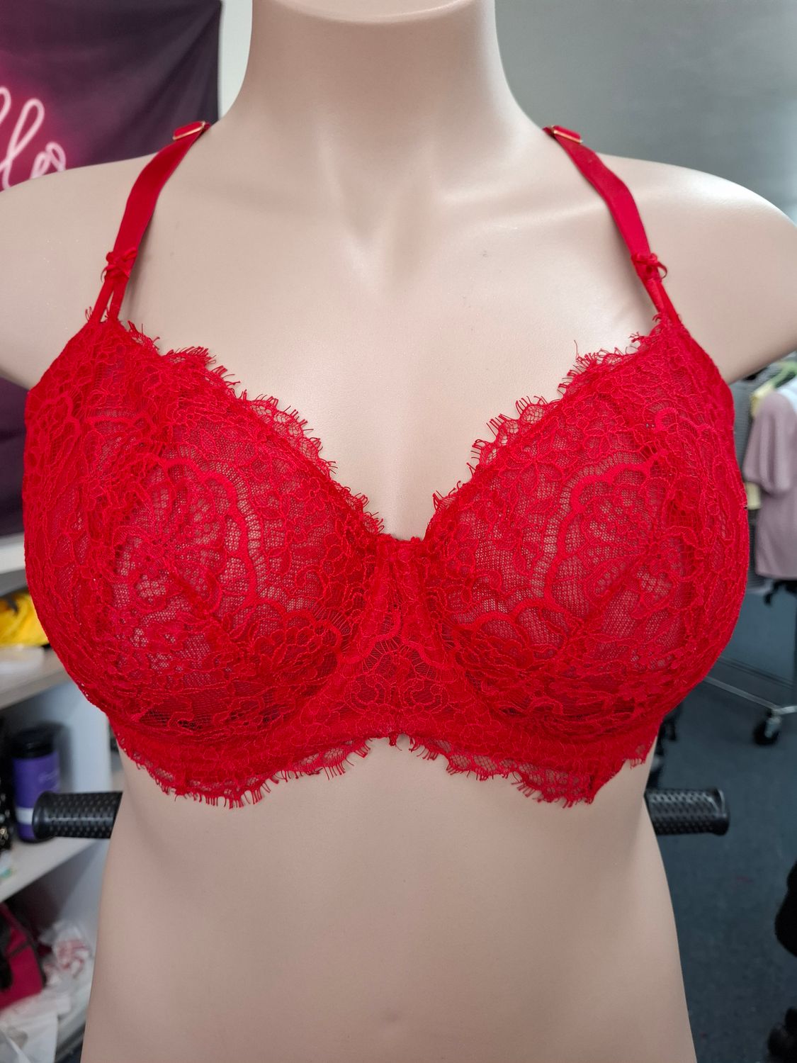 42DD Victoria's Secret Dream Angels push up bra red lace