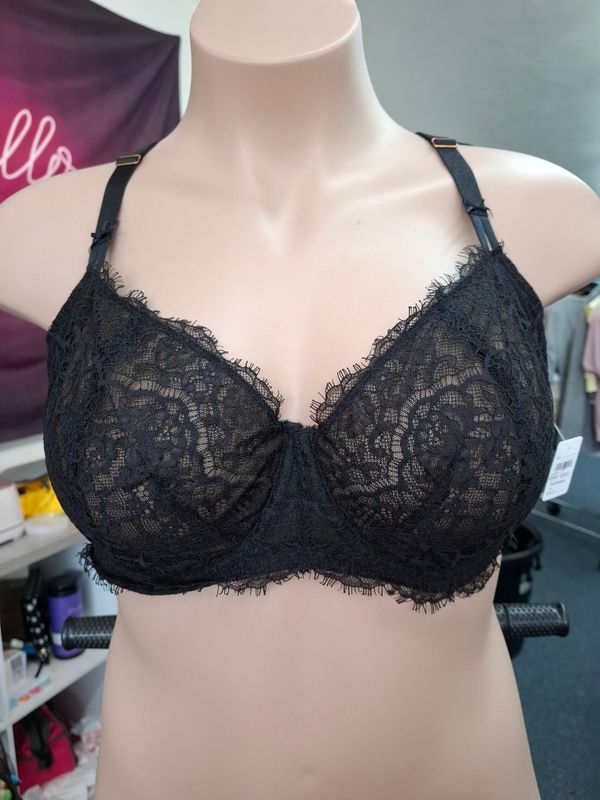 42DD Victoria's Secret Dream Angels lace push up bra