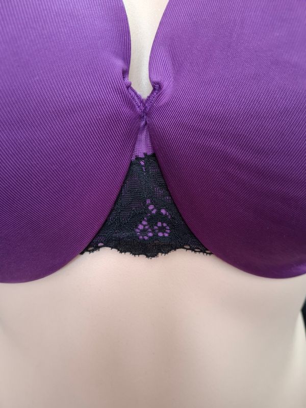 42G Cacique purple black lace accent underwire bra