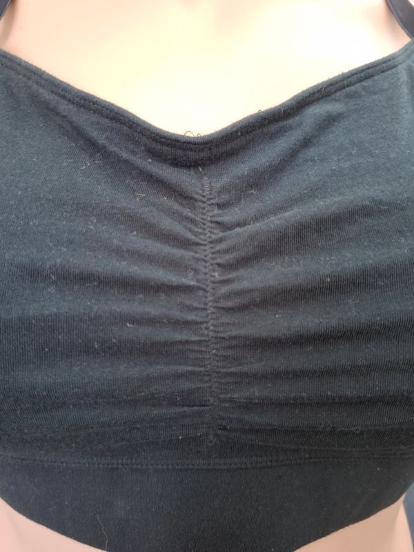 XXL Duluth Trading Co black sports bra