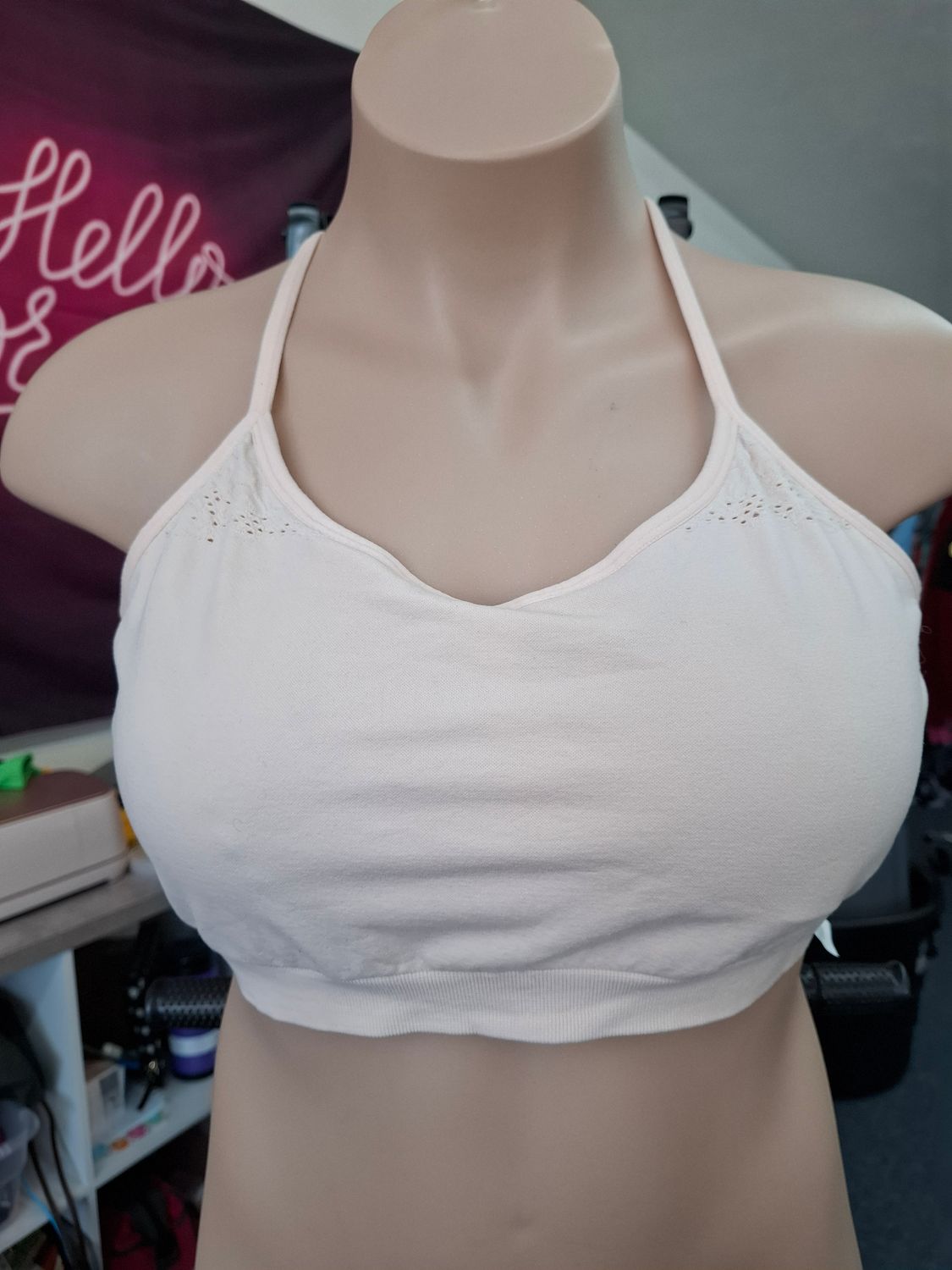 2x Fabletics light pink lounge bralette lace look
