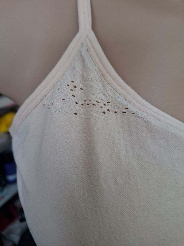2x Fabletics light pink lounge bralette lace look
