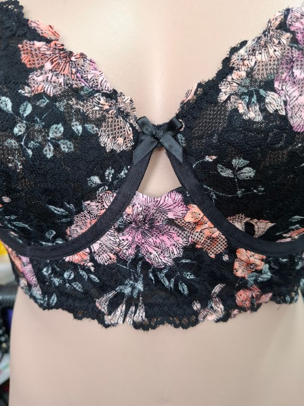 2x Torrid NWT floral lace unlined longline bra bralette