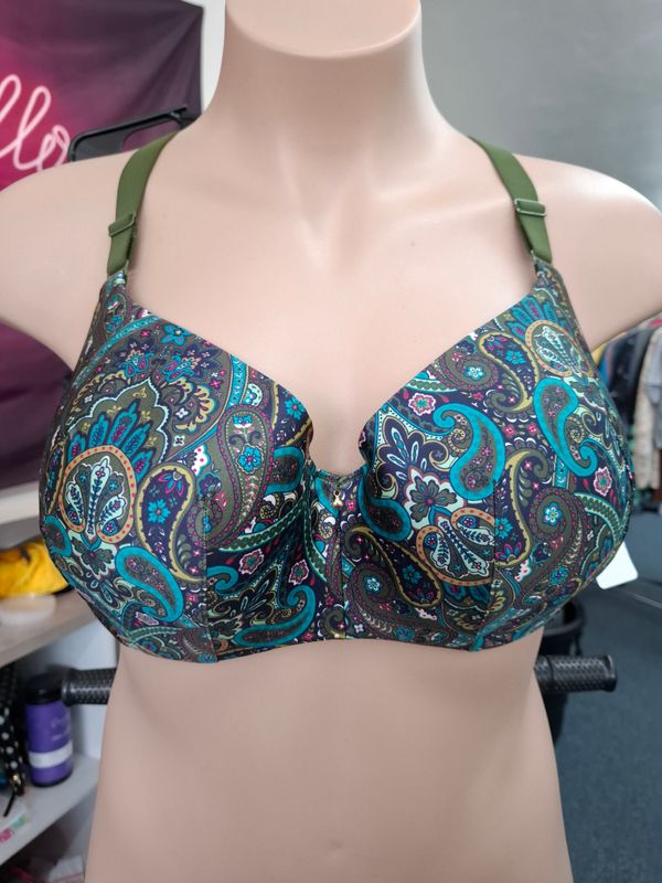 44D Cacique paisley green lightly lined balconette bra