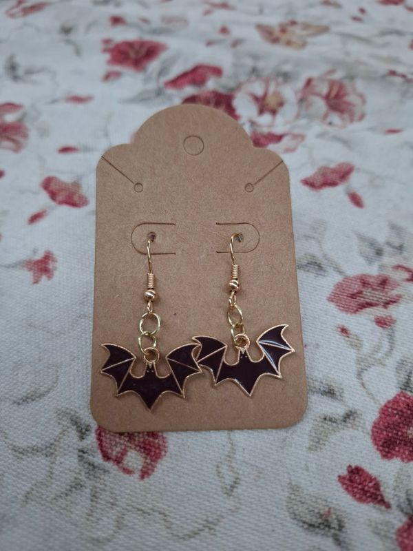"Goin Batty" Brown and Gold bat Halloween earrings