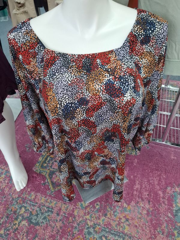 1x CJ Banks patterned dressy fall top