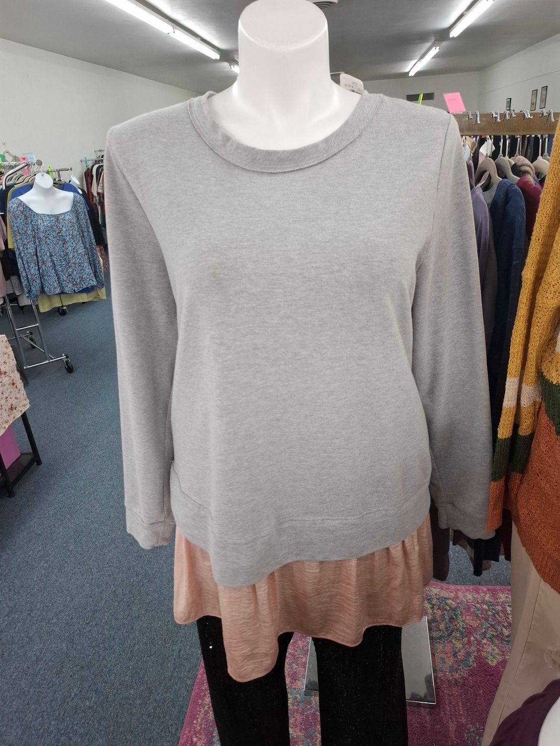 3x Lane Bryant gray sweatshirt with pink chiffon back
