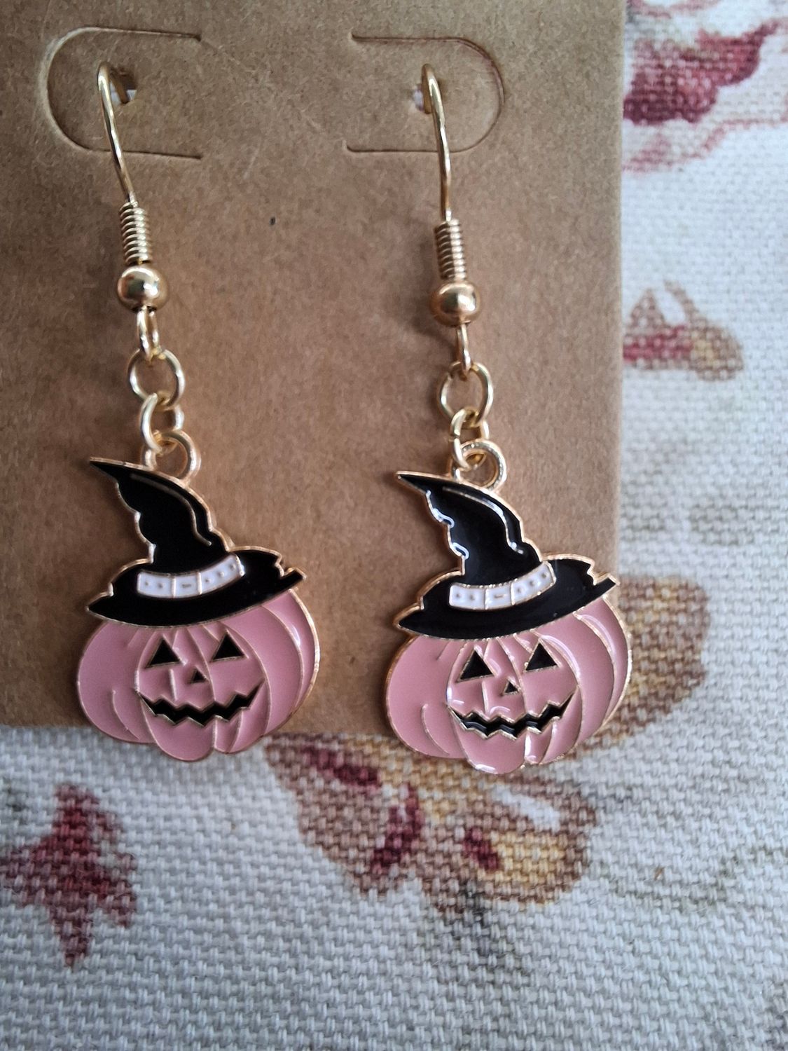Pink and black witch hat pumpkins Halloween earrings