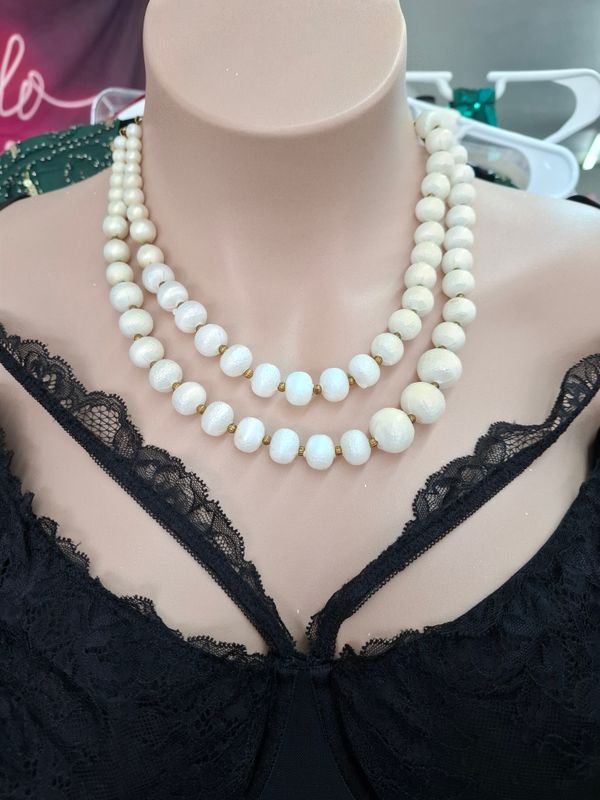 2 Strand vintage white pearl beads with gold