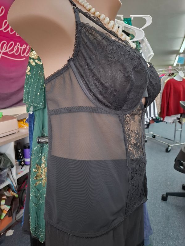 5x Torrid Curve black lace corset lingerie top underwire