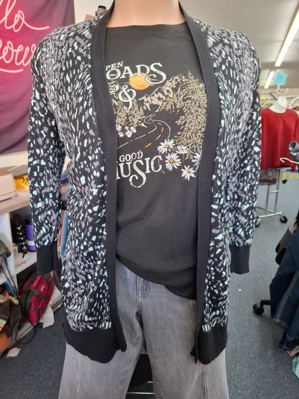 1x Lane Bryant animal print glitter open cardigan sweater