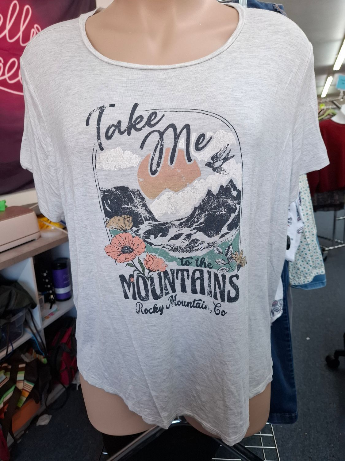 3x Maurices Rocky Mountain graphic tee gray